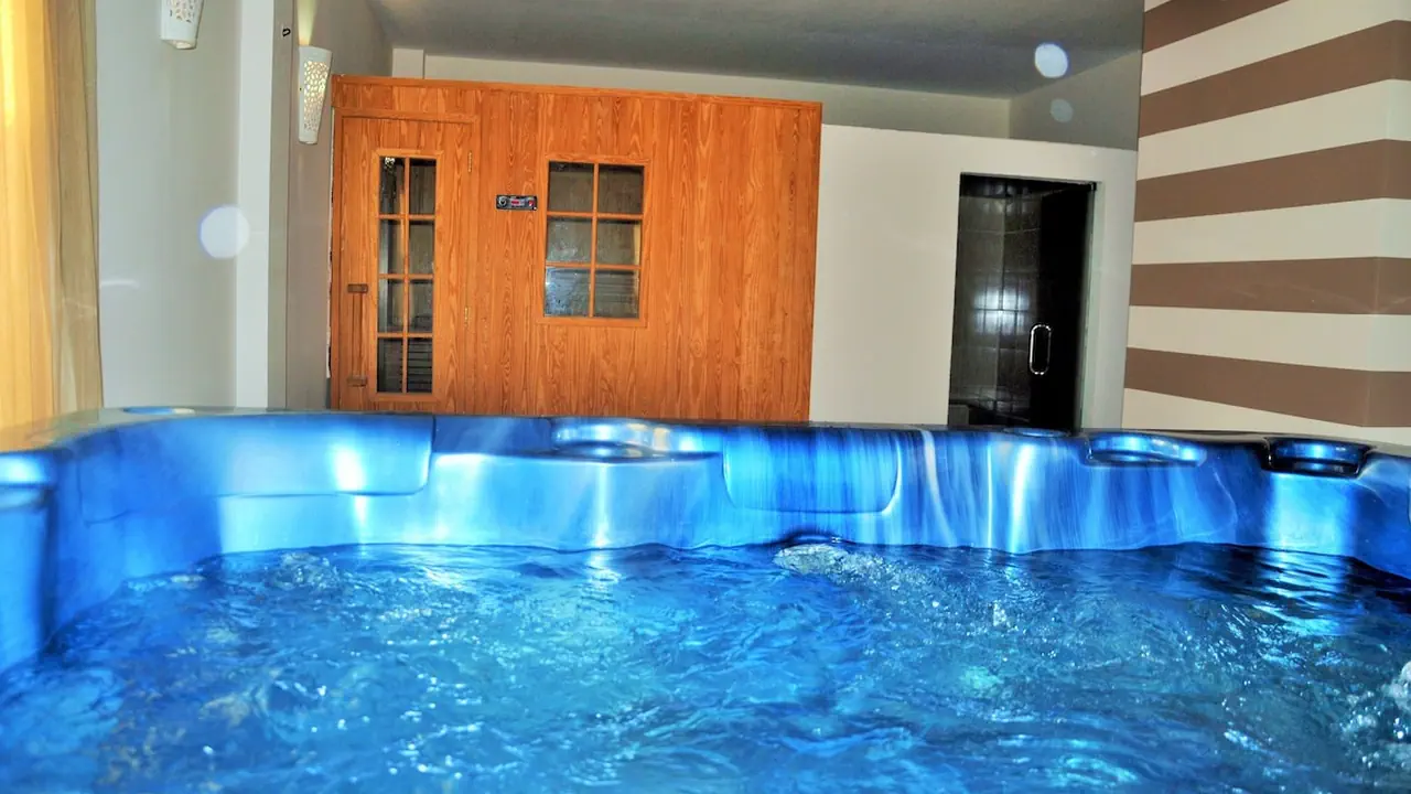 الفندق روحانو بيتش ريزورت - القصير